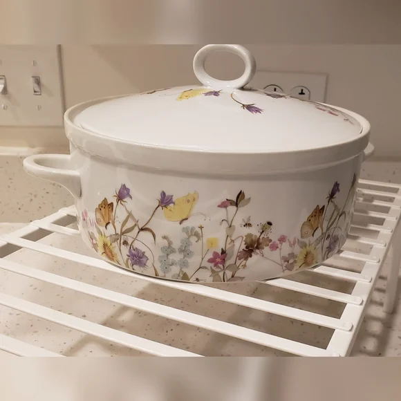 Vintage 1975 Enesco Fine China Nature Garden Society covered casserole. - Picture 6 of 10